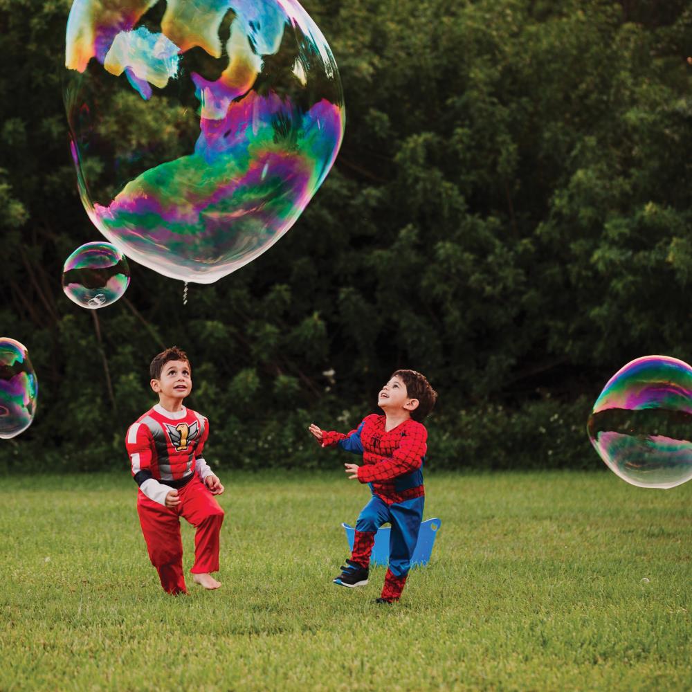 The Award Winning Gigantic Bubble Kit