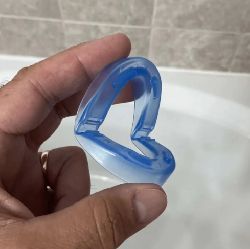 Adjustable Anti-Snoring Mouthpiece for Quiet, Restful Sleep