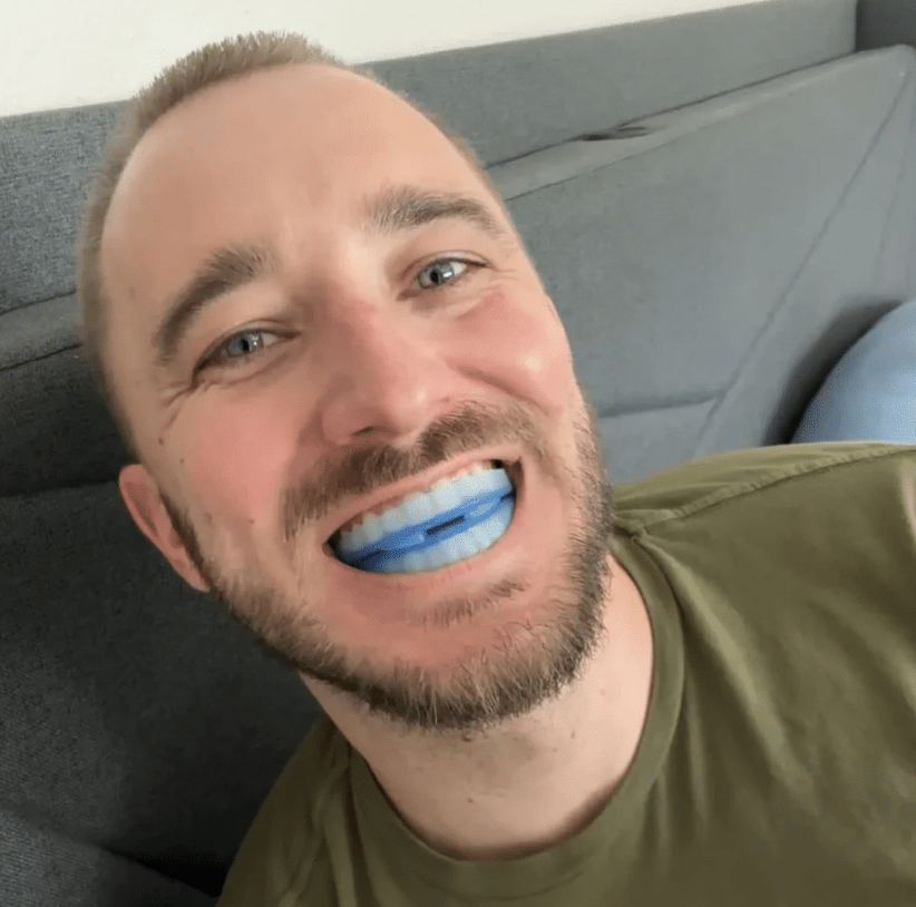 Adjustable Anti-Snoring Mouthpiece for Quiet, Restful Sleep