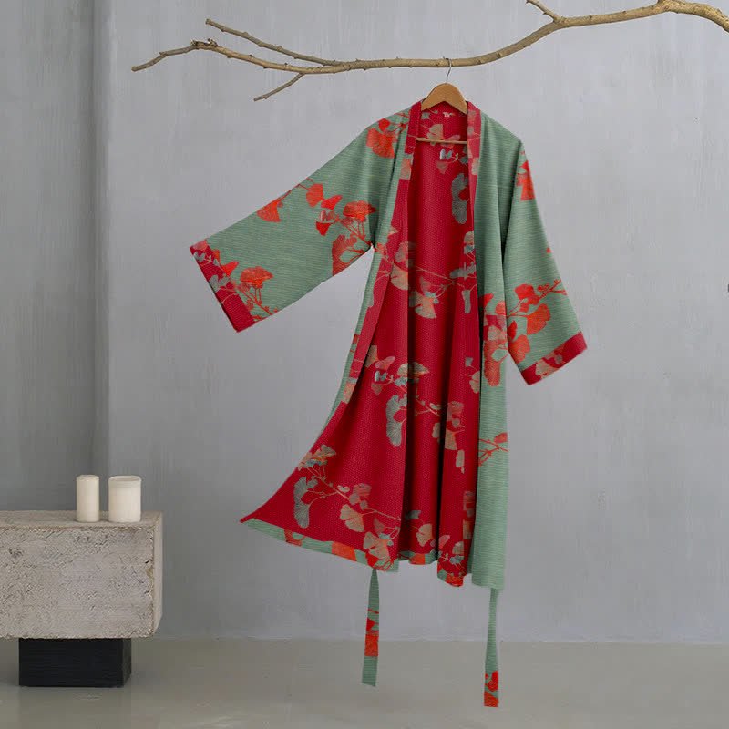 Sora Kimono Bathrobe in Organic Cotton Gauze – Breathable Japanese-Style Robe with Ginkgo Leaf Motif