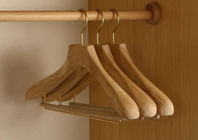 Wide Shoulder Camphor Wood Hangers | Heavy Duty Suit & Coat 2-Pack