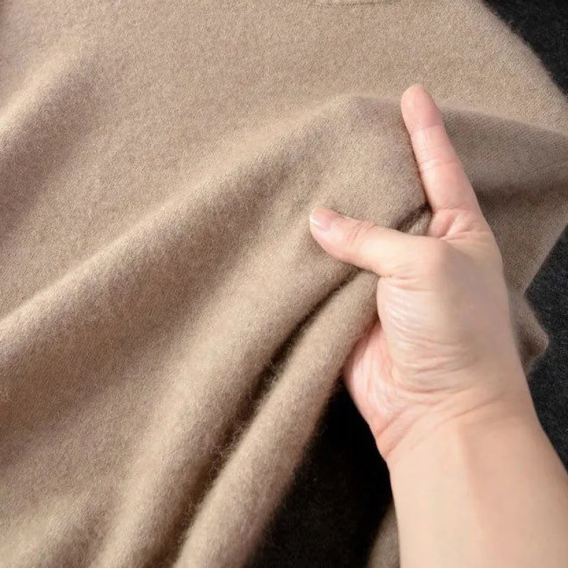 Ethan | Luxurious Winter Cashmere Turtleneck