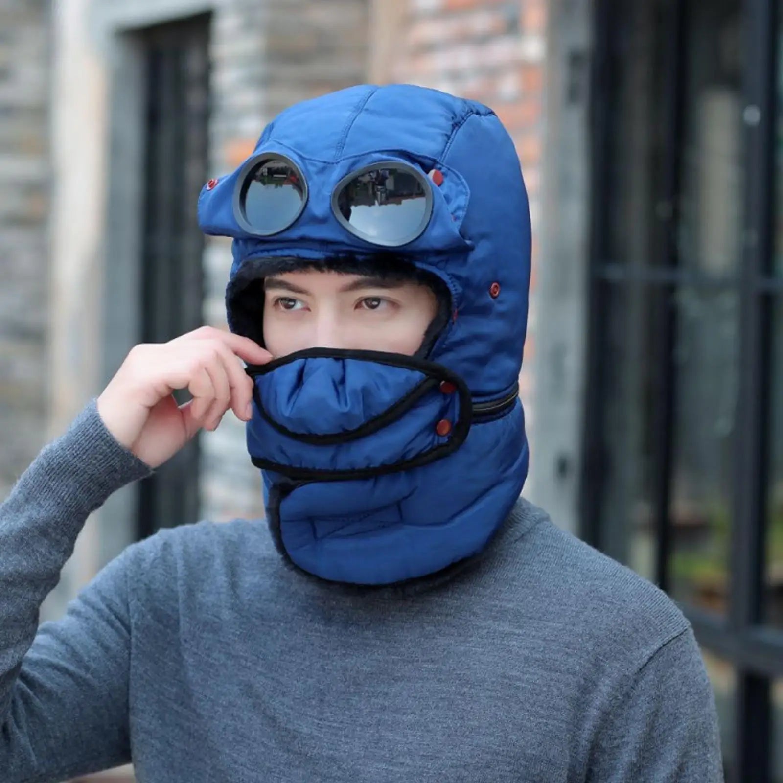 Windproof Thermal Face Covering Beanie | Polar Vision