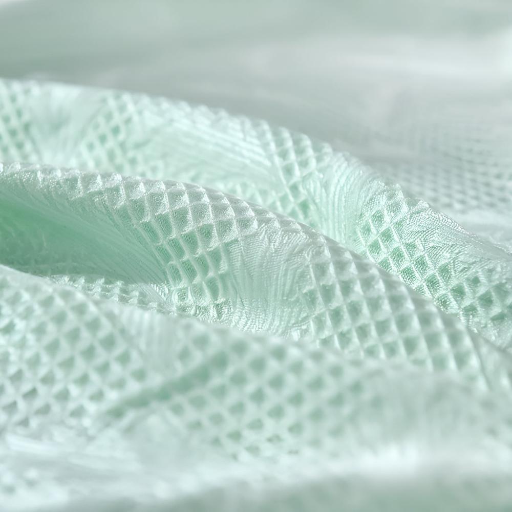 Summer Breeze Bamboo Cooling Blanket – Lightweight Breathable Bed Throw for Hot Sleepers & Warm Nights