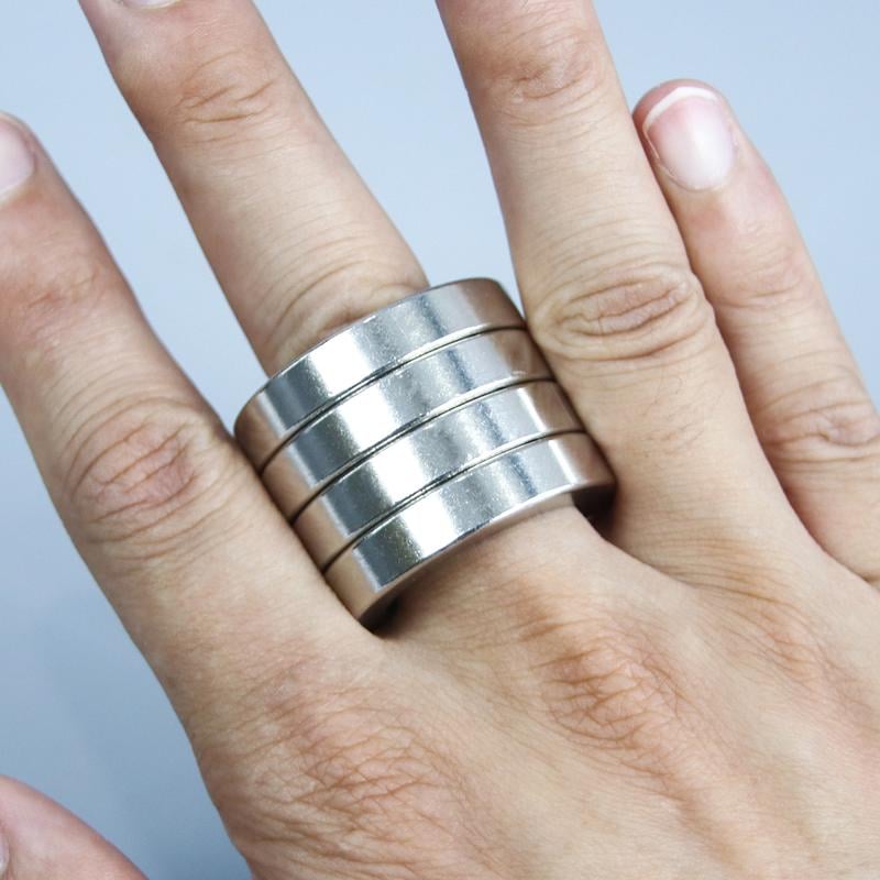 Folding Four-Finger Trigger Ring